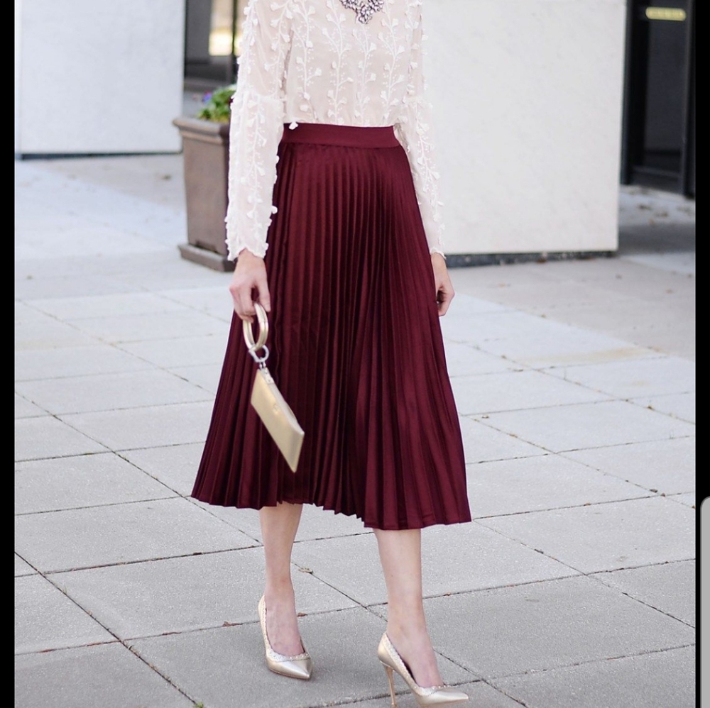 burgundy pleated skirt